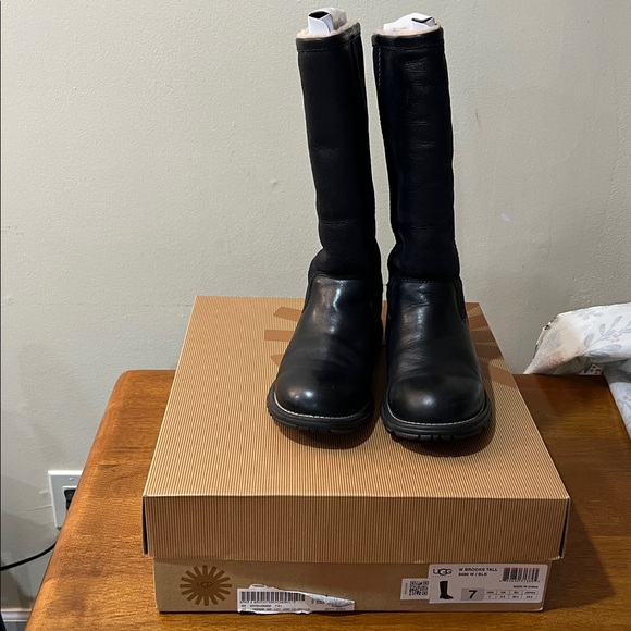 UGG Black Brooks Tall Boots size 7 - Picture 6 of 10